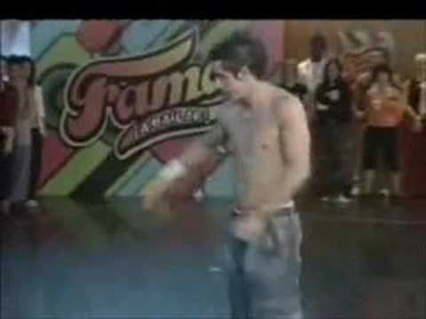 hugo fama a bailar